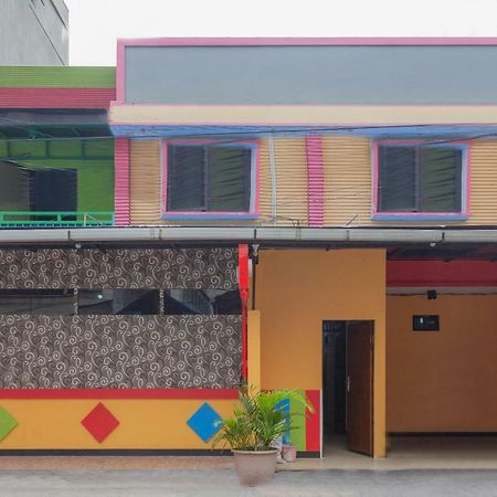 Oyo 649 K68 Residence Jakarta Exterior photo
