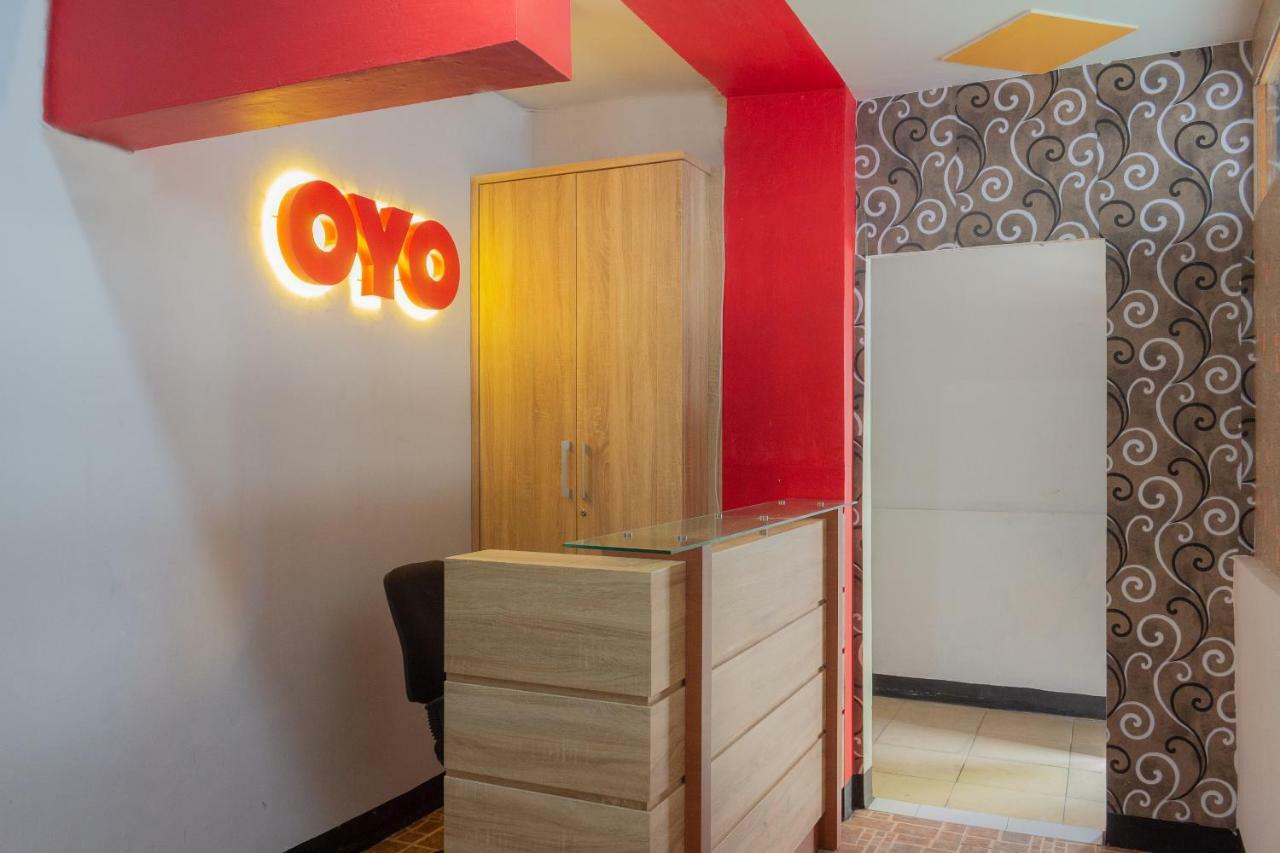 Oyo 649 K68 Residence Jakarta Exterior photo