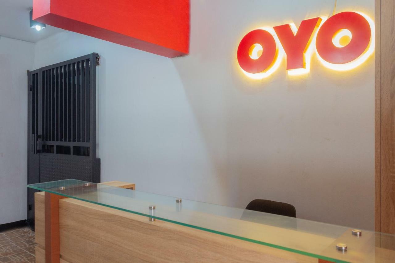 Oyo 649 K68 Residence Jakarta Exterior photo