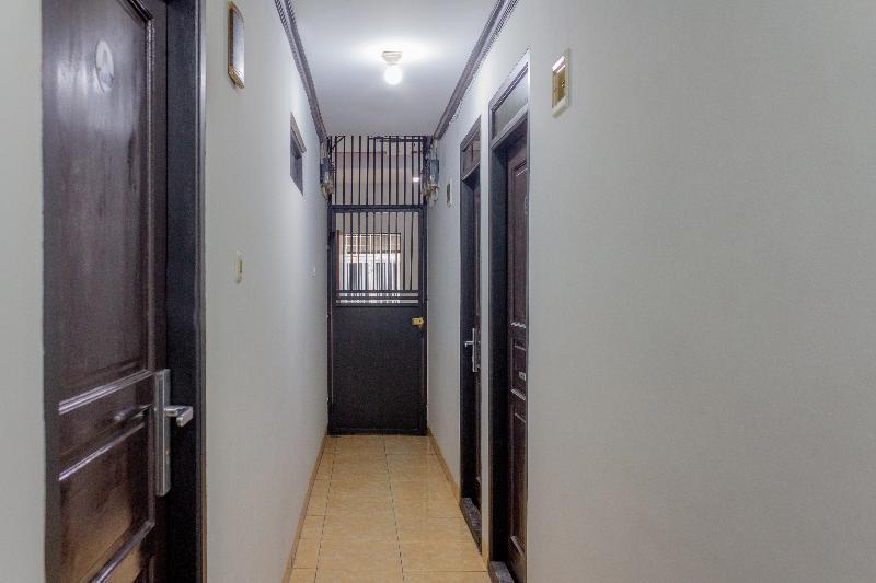 Oyo 649 K68 Residence Jakarta Exterior photo